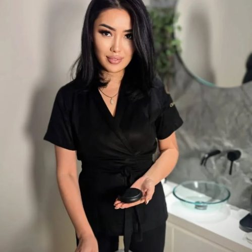 Skilled wellness expert at Golden Russian Spa Goa